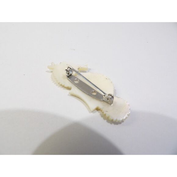 Vintage carved mother of pearl seahorse pin, white, 1.75" length - Picture 10 of 12